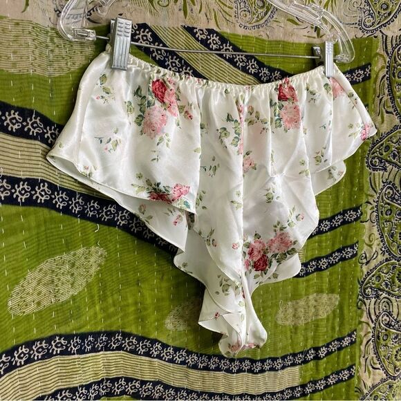 Rare Victoria’s Secret Gold Label 2 Piece Floral Pajama Set Size Small - Picture 7 of 13